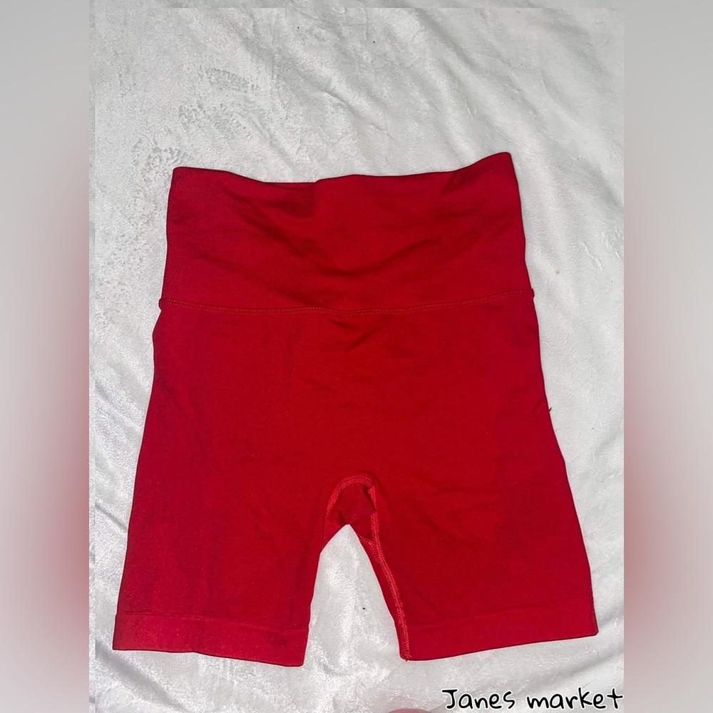 SHEIN Seamless Wide Waistband Scrunch Butt Red Sports Shorts